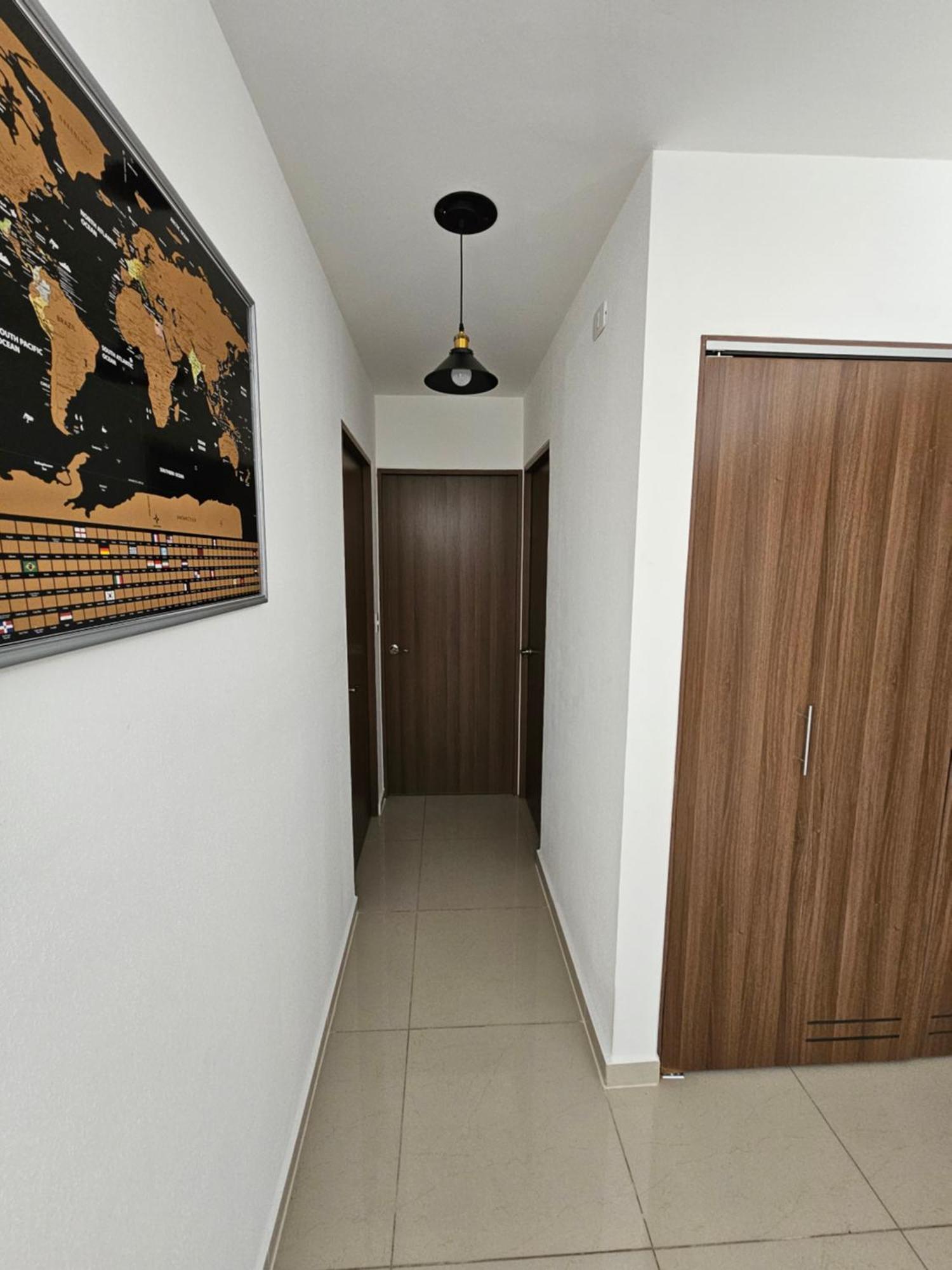 Con Bano Privado En Departamento Compartido Cerca De Zona De Conciertos Apartment